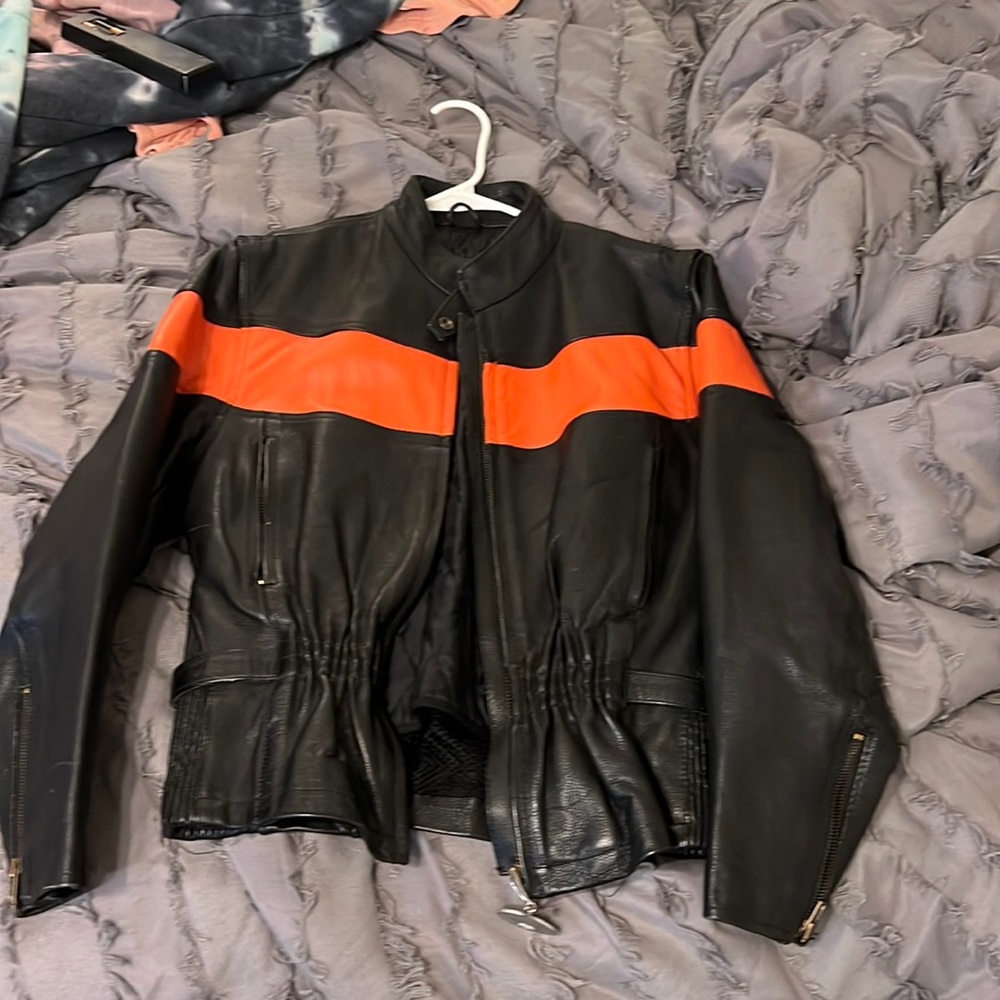 Women’s leather jacket. Allstate leather Inc.